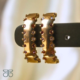 BRINCO EAR HOCK LUXO ZIRCONIA LATERAIS