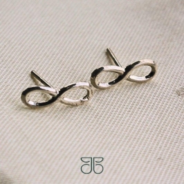 BRINCO INFINITO PRATA