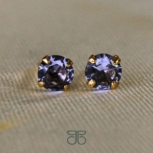 BRINCO SOLITÁRIO M PEDRA LILÁS