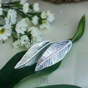 BRINCO FOLHA BANANEIRA