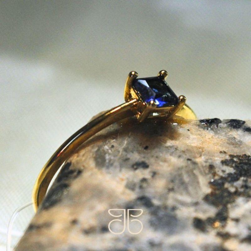 ANEL SOLITÁRIO QUADRADO PEDRA AZUL