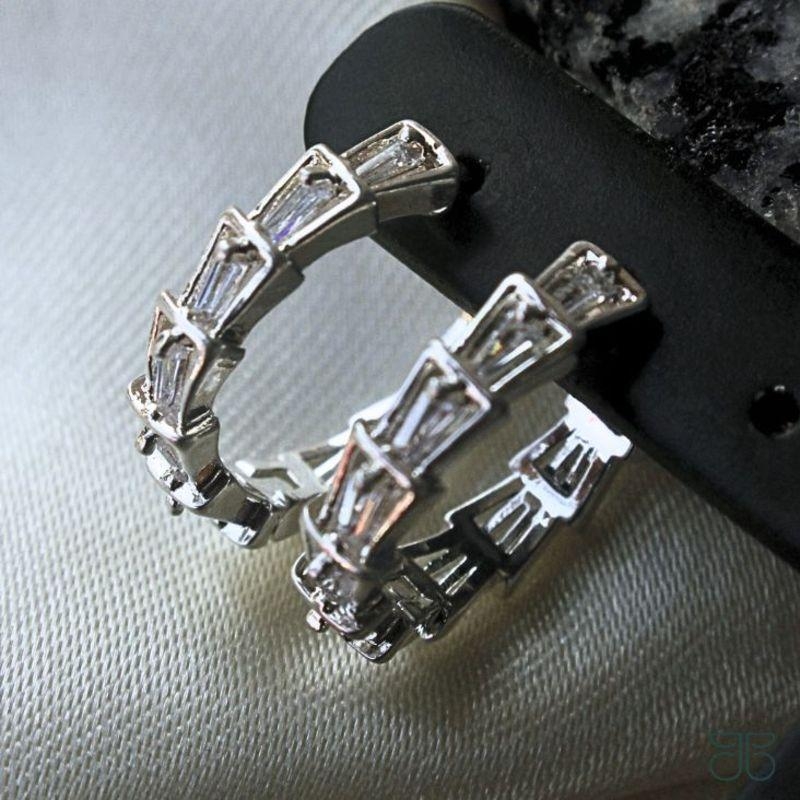 ARGOLINHA FILETES DE ZIRCÔNIA CRISTAL PRATA