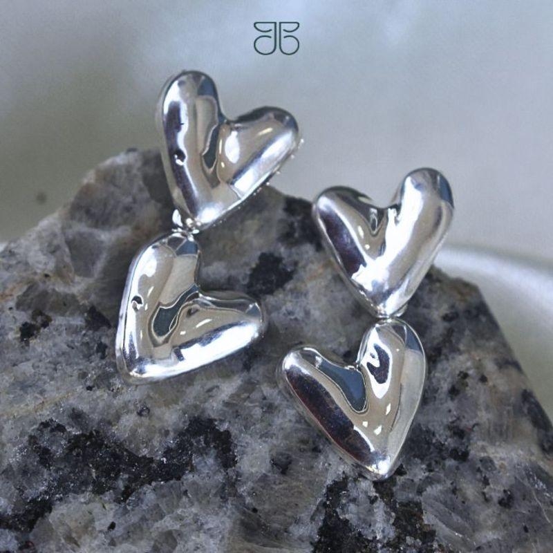 BRINCO 2 CORAÇÕES ABSTRATOS PEND PRATA