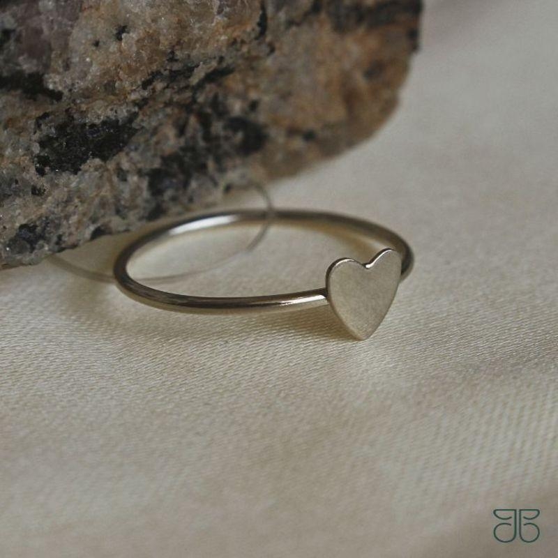 ANEL CORAÇÃO CHAPA LISO PRATA