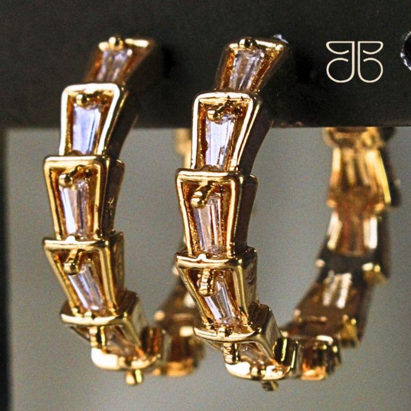 BRINCO ARGOLINHA 2 FILETES ZIRCONIA BAGUETE