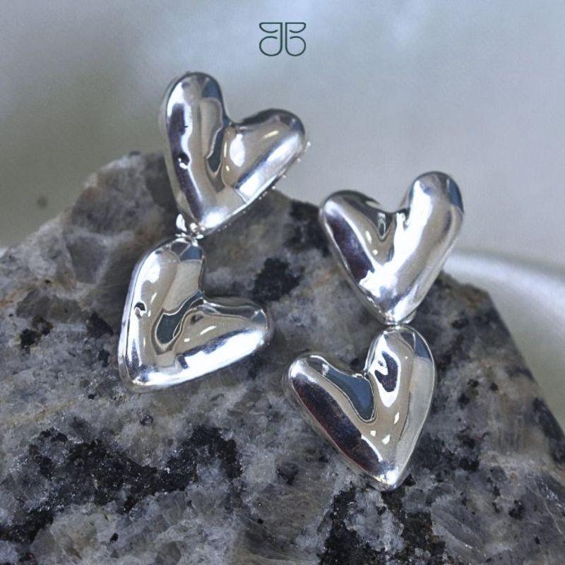 BRINCO 2 CORAÇÕES ABSTRATOS PEND PRATA