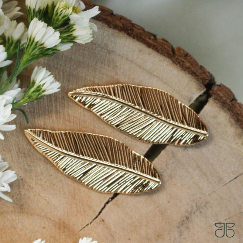 BRINCO FOLHA DE BANANEIRA