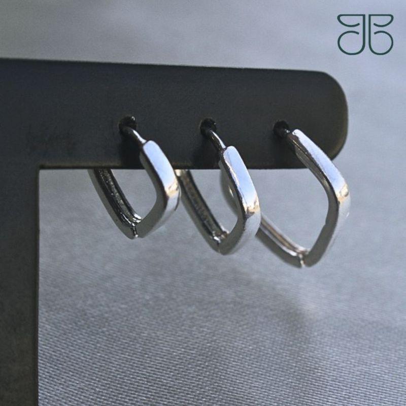 BRINCO TRIO QUADRADO ARREDONDADO PRATA